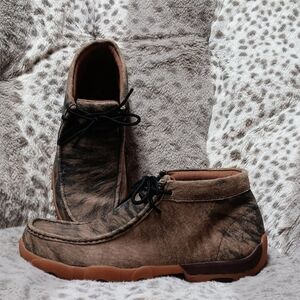 Twisted X Men's Distressed Brown Chukka Boots